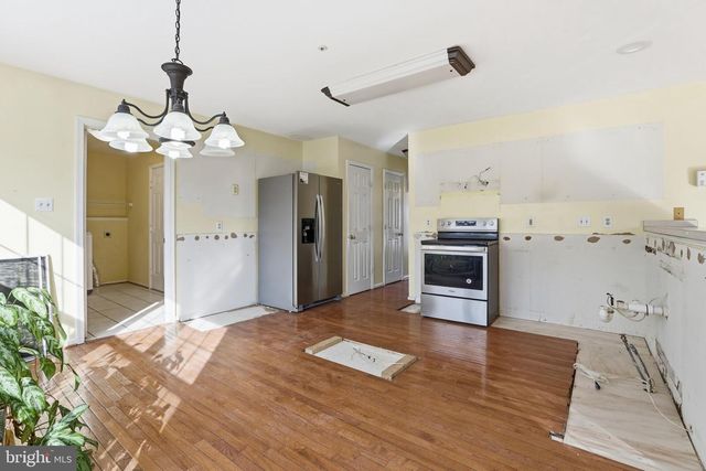 8105 BIRDSONG DR, Fort Washington, MD 20744