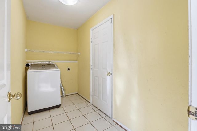 8105 BIRDSONG DR, Fort Washington, MD 20744