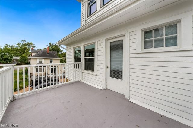 1235 Donald Avenue Upper North, Lakewood, OH 44107