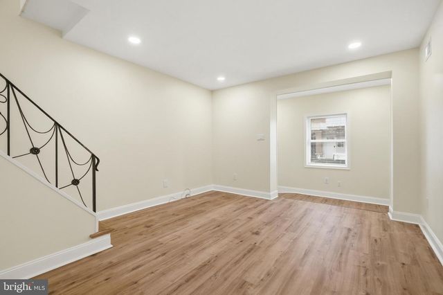 1441 S MARSTON ST, Philadelphia, PA 19146