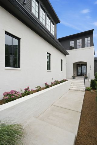328 Kelly Glenn Ct, Brentwood, TN 37027