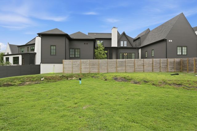 328 Kelly Glenn Ct, Brentwood, TN 37027