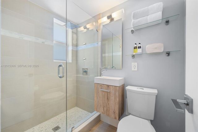 6330 SW 79th St 4, South Miami, FL 33143