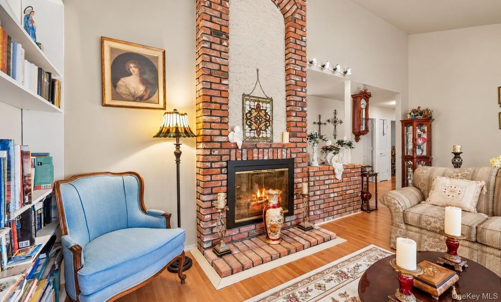 11 Carston Street W, Selden, NY 11784 — photo 3