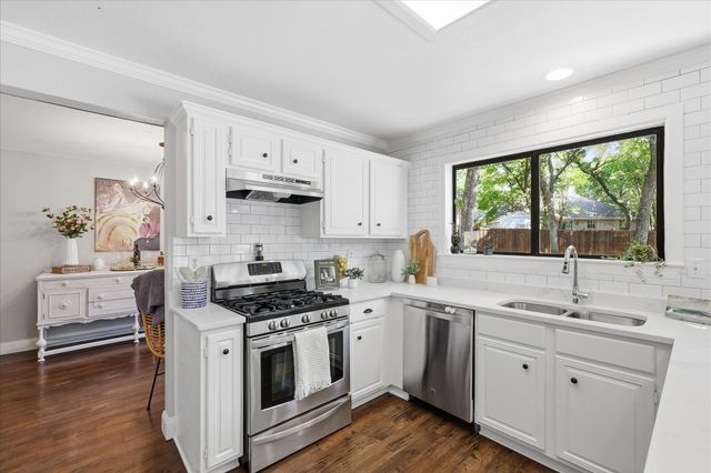 513 Fox Creek Court, Denton, TX 76209