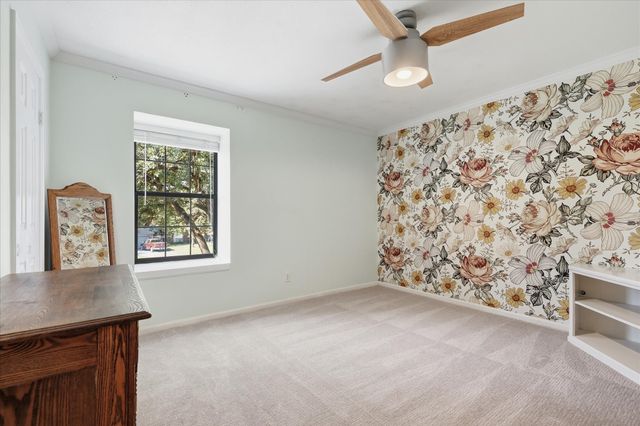 513 Fox Creek Court, Denton, TX 76209