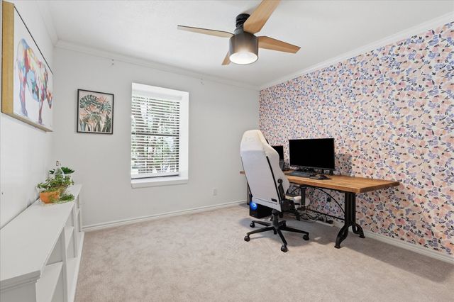 513 Fox Creek Court, Denton, TX 76209