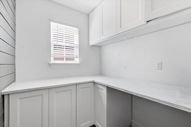 513 Fox Creek Court, Denton, TX 76209