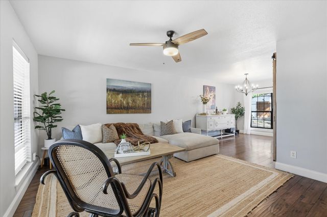 513 Fox Creek Court, Denton, TX 76209