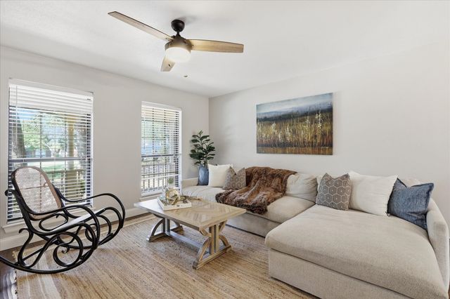513 Fox Creek Court, Denton, TX 76209