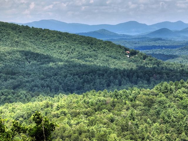 470 NW Skylight Drive, Blue Ridge, GA 30513