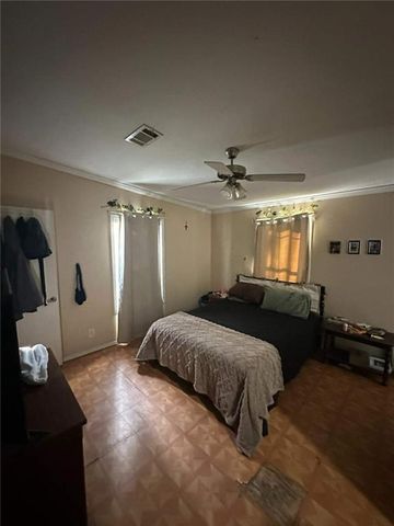 8813 Warner W Street, Bayou La Batre, AL 36509