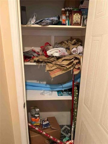 8813 Warner W Street, Bayou La Batre, AL 36509