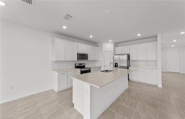 3853 Passion Vine DR, Alva, FL 33920