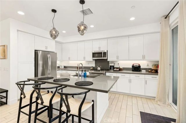 43092 Armonia Court, Indio, CA 92203