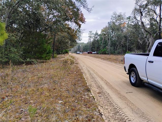 244 THOMPSON AVENUE, Interlachen, FL 32148