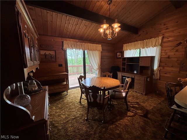 2180 Kimberley Drive NW, Dover, OH 44622