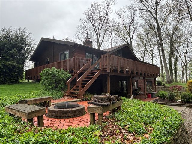 2180 Kimberley Drive NW, Dover, OH 44622