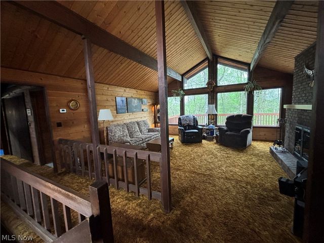 2180 Kimberley Drive NW, Dover, OH 44622