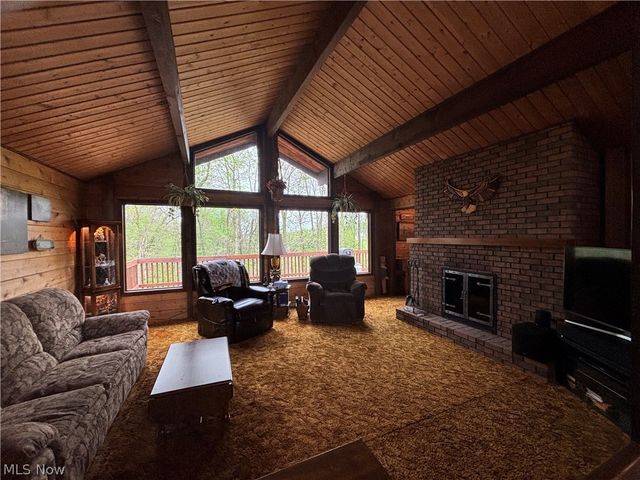 2180 Kimberley Drive NW, Dover, OH 44622