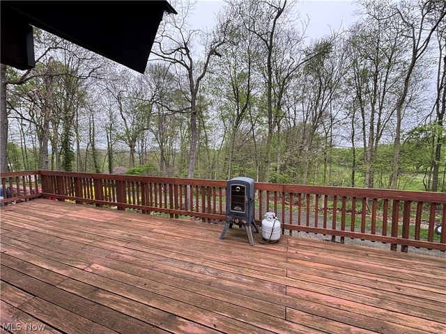 2180 Kimberley Drive NW, Dover, OH 44622