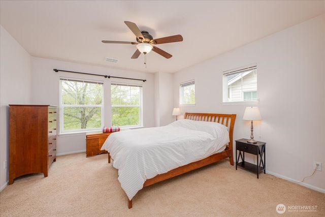 6910 31st Avenue SW, Seattle, WA 98126