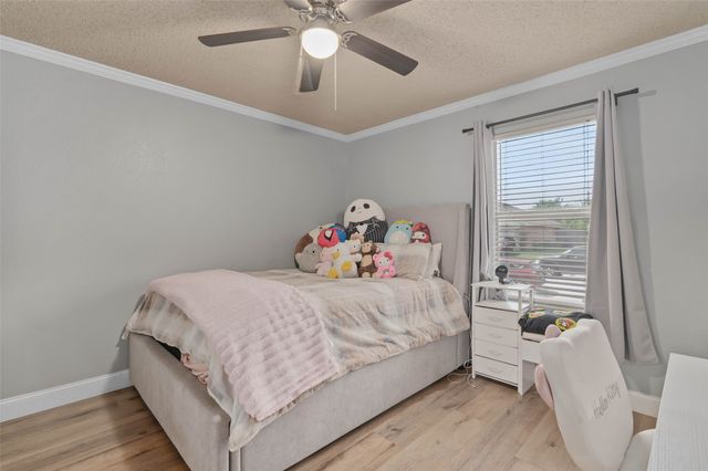317 Quail Crossing Drive, Sanger, TX 76266