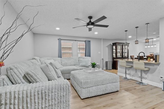 317 Quail Crossing Drive, Sanger, TX 76266