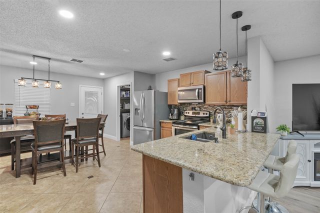 317 Quail Crossing Drive, Sanger, TX 76266