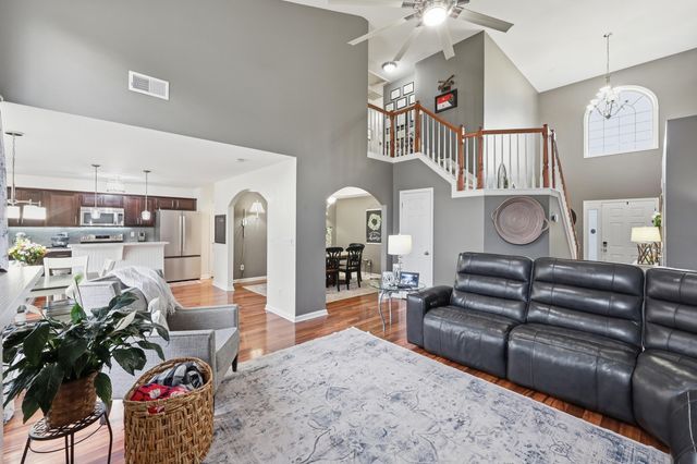 118 Chamberlain Drive, Georgetown, KY 40324