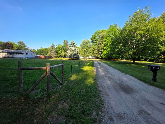 4201 Secor Road, Ida, MI 48140