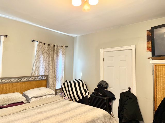 26 Woodland Ave 1, Brockton, MA 02301