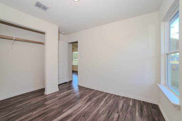 700 E Pecan Avenue, Waco, TX 76704