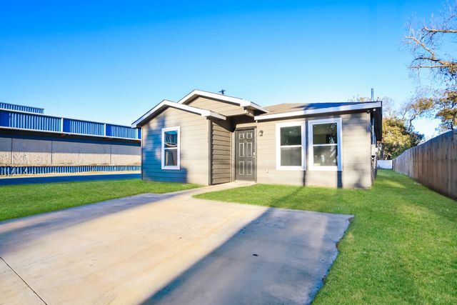 700 E Pecan Avenue, Waco, TX 76704