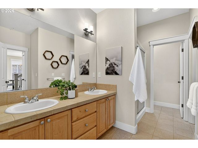 28677 Sw COSTA Cir, Wilsonville, OR 97070