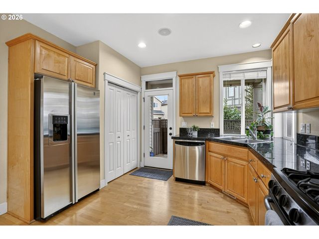 28677 Sw COSTA Cir, Wilsonville, OR 97070