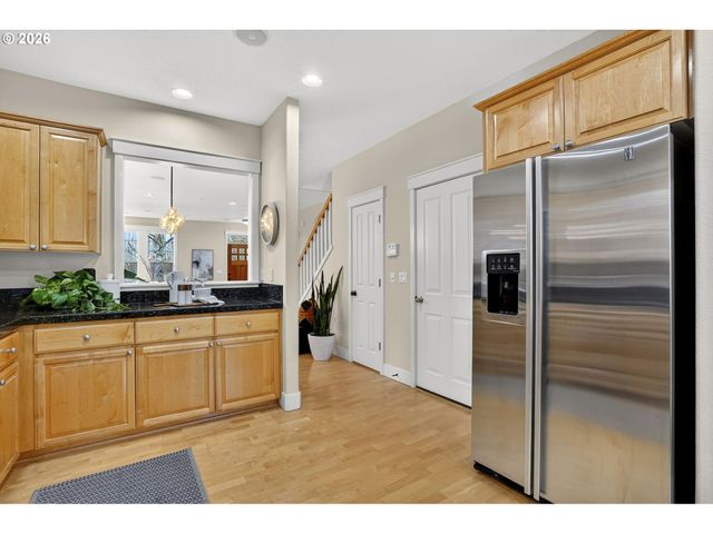 28677 Sw COSTA Cir, Wilsonville, OR 97070