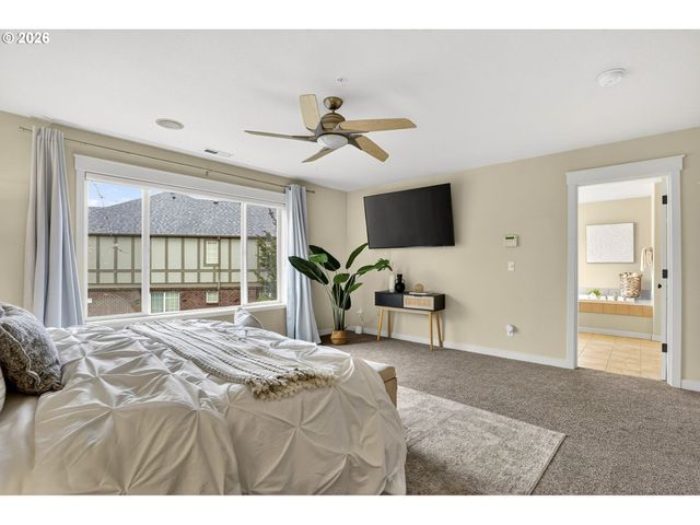 28677 Sw COSTA Cir, Wilsonville, OR 97070