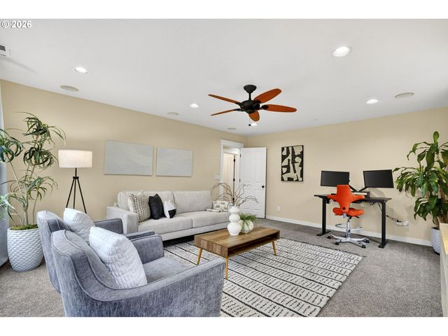 28677 Sw COSTA Cir, Wilsonville, OR 97070