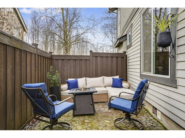 28677 Sw COSTA Cir, Wilsonville, OR 97070
