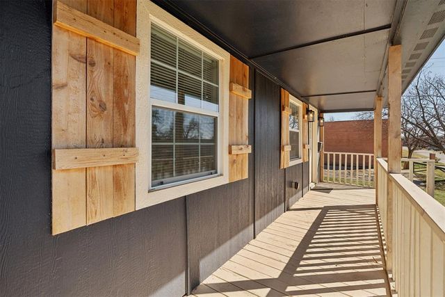 314 W Springer Avenue, Guthrie, OK 73044