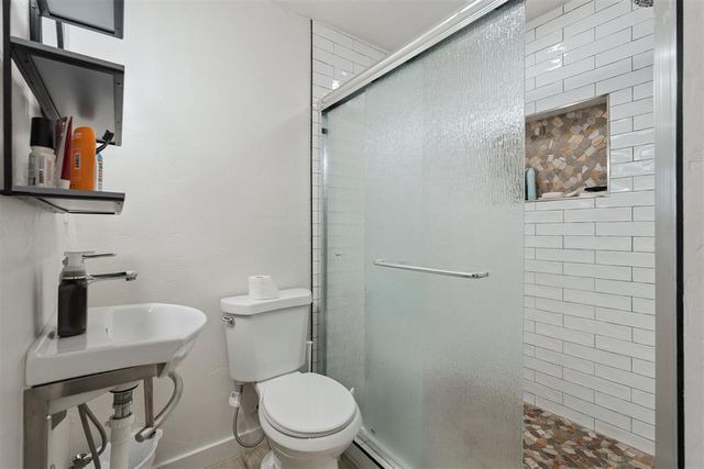 314 W Springer Avenue, Guthrie, OK 73044