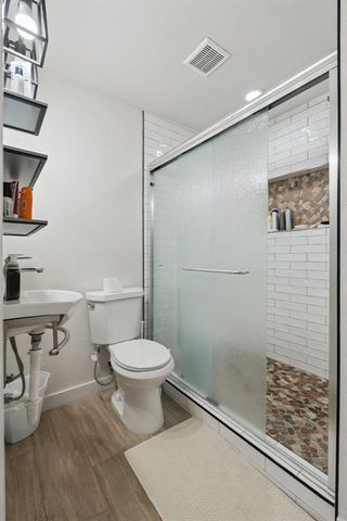 314 W Springer Avenue, Guthrie, OK 73044