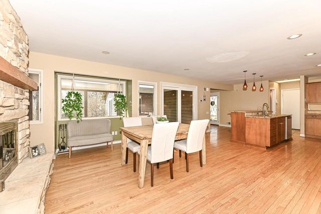 8801 Hart DRIVE, Waterford, WI 53185