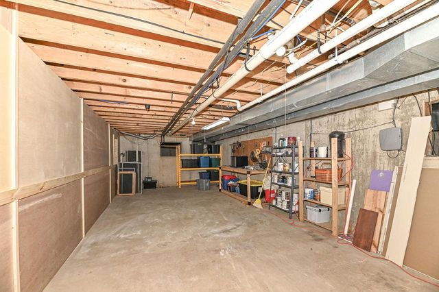 8801 Hart DRIVE, Waterford, WI 53185