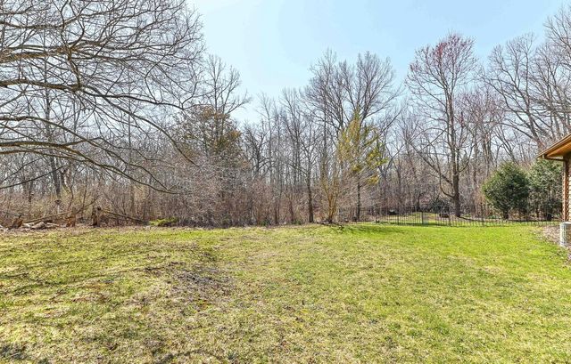 8801 Hart DRIVE, Waterford, WI 53185