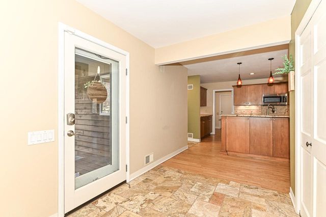 8801 Hart DRIVE, Waterford, WI 53185