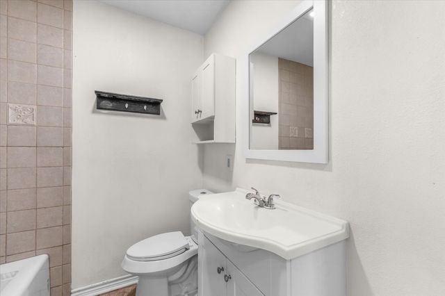 828 Springer Avenue, Fort Worth, TX 76114