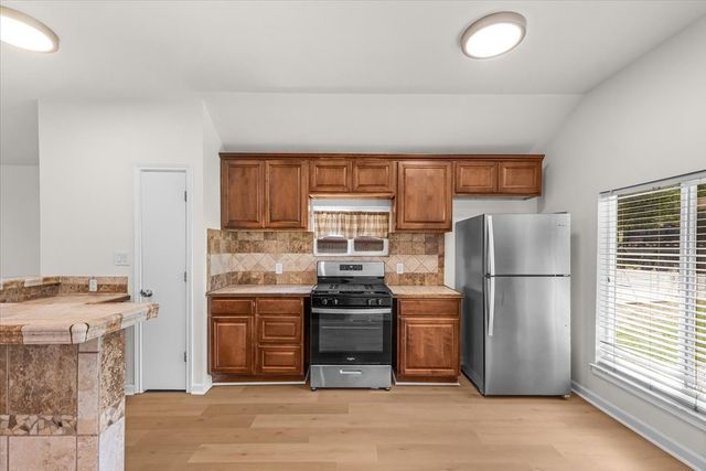 828 Springer Avenue, Fort Worth, TX 76114