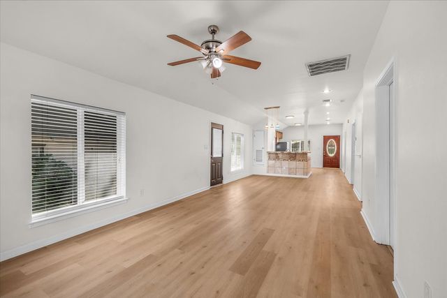 828 Springer Avenue, Fort Worth, TX 76114